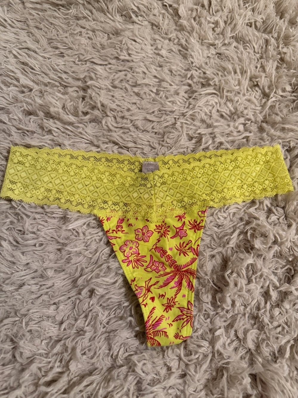 NWT VICTORIA'S SECRET S GREEN PINK FLORAL LACE PANTIES VTG Y2K